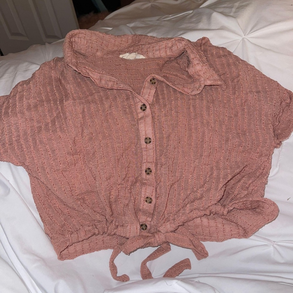 Fashion on earth crop top